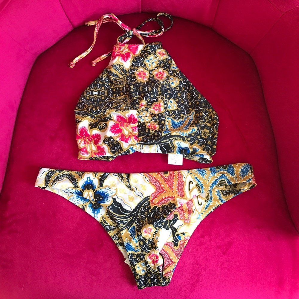 Beach Riot High Neck Halter Bikini Top!