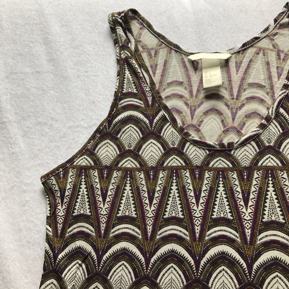 H&M Tops - H&M print tank top. H&M Tops - H&M print tank top.