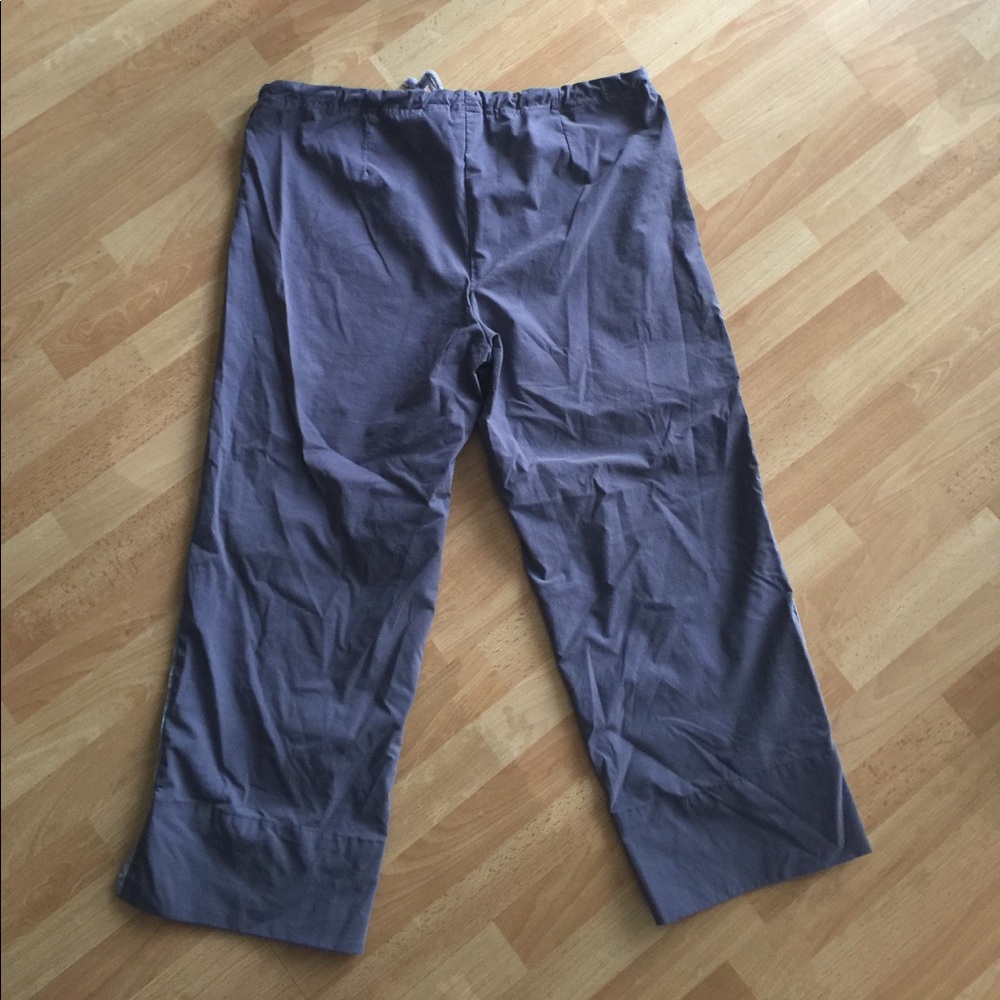 Small pro spirit Capri blue yoga pants