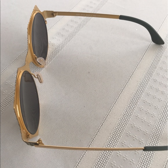 Women\'s Sunglasses made in Italy