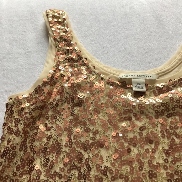Banana Republic Tops - Banana Republic sequin front tank top. Banana Republic Tops - Banana Republic sequin front tank top.