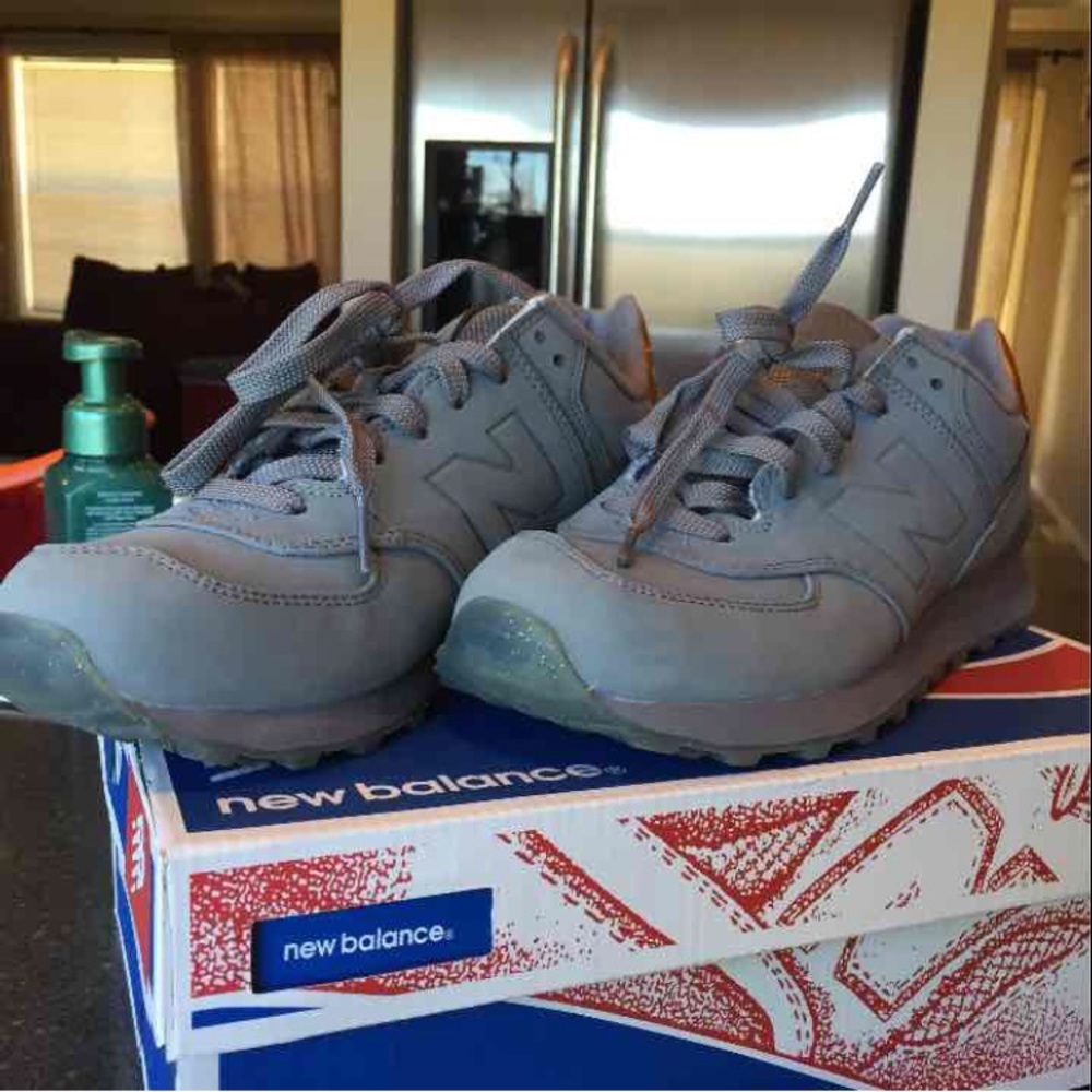 New Balance Traditional Old School Shoes