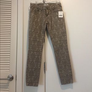Free People Gray Textured Print Skinny Jeans