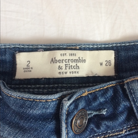 🌸EUC A&F Jean Shorts🌸 - Picture 2 of 3