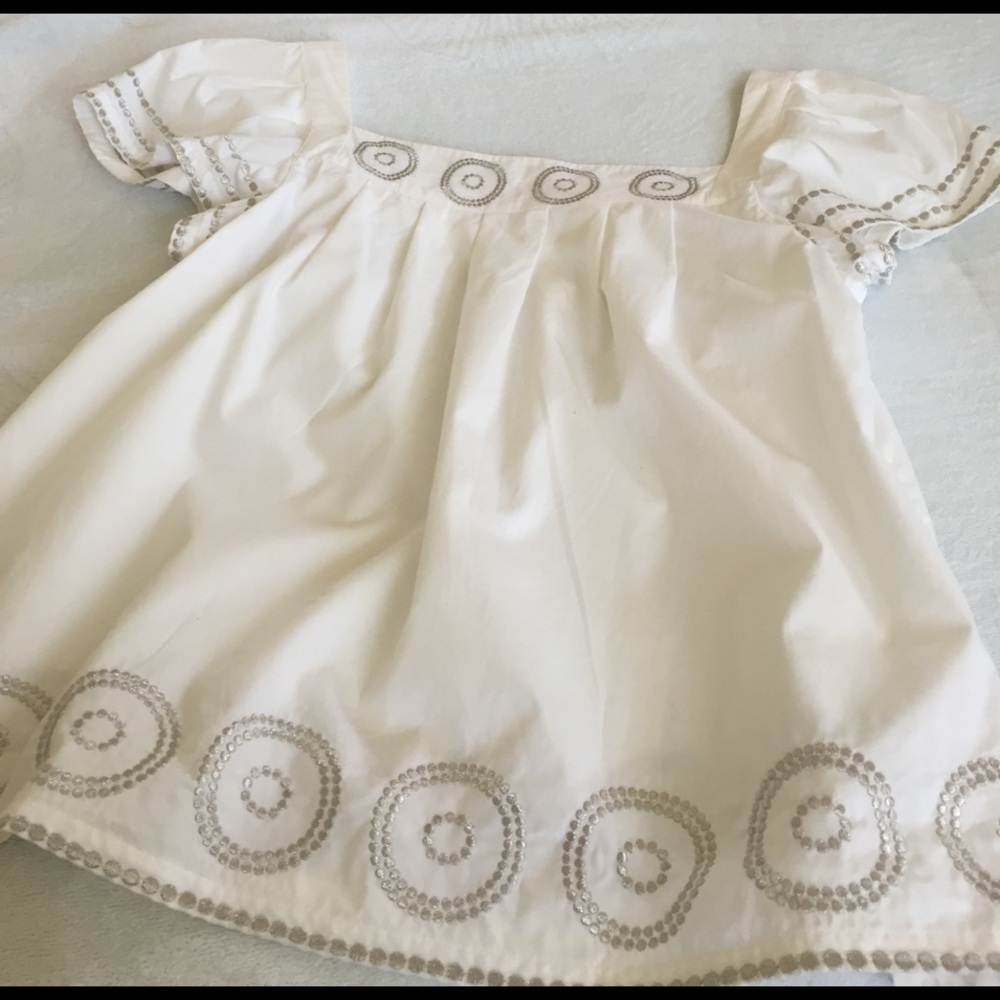 🆕 Kate Spade silver embroidered peasant top EUC