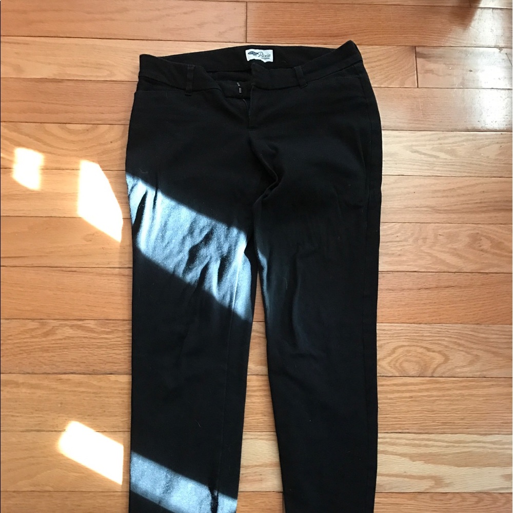 Black leggings
