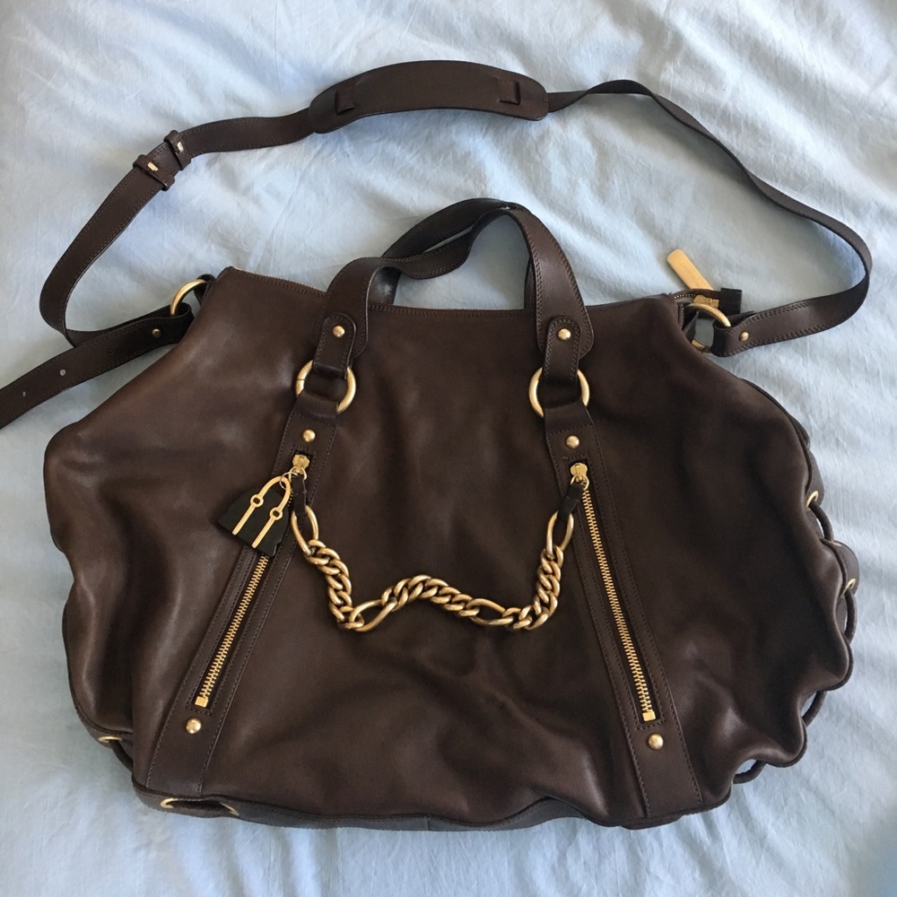 Authentic Emporio Armani travel bag (hardly used)!