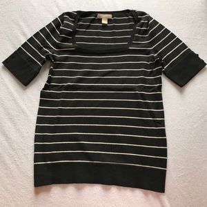 Banana Republic Sweaters - Banana Republic lightweight short sleeve sweater. Banana Republic Sweaters - Banana Republic lightweight short sleeve sweater.