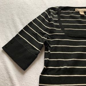 Banana Republic Sweaters - Banana Republic lightweight short sleeve sweater. Banana Republic Sweaters - Banana Republic lightweight short sleeve sweater.