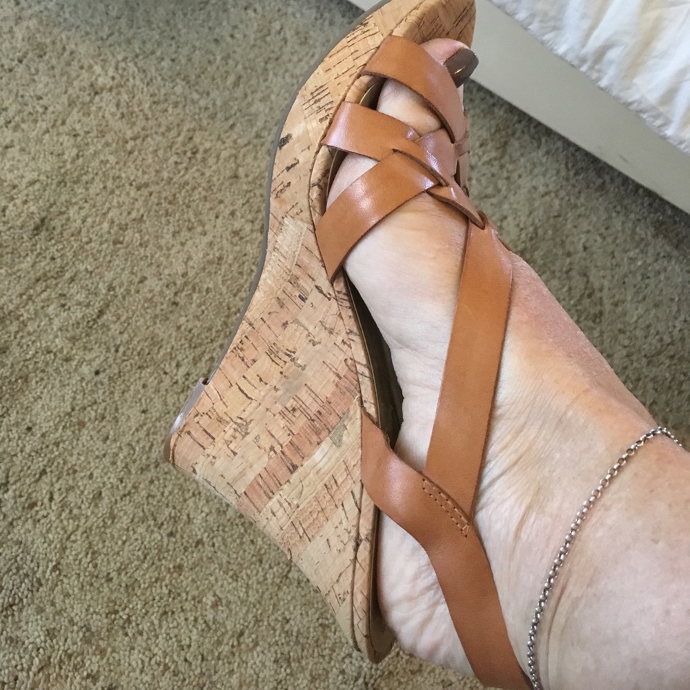 Shoes - Picture 2 of 3
