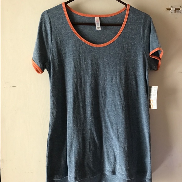 Lularoe classic T - Picture 1 of 4