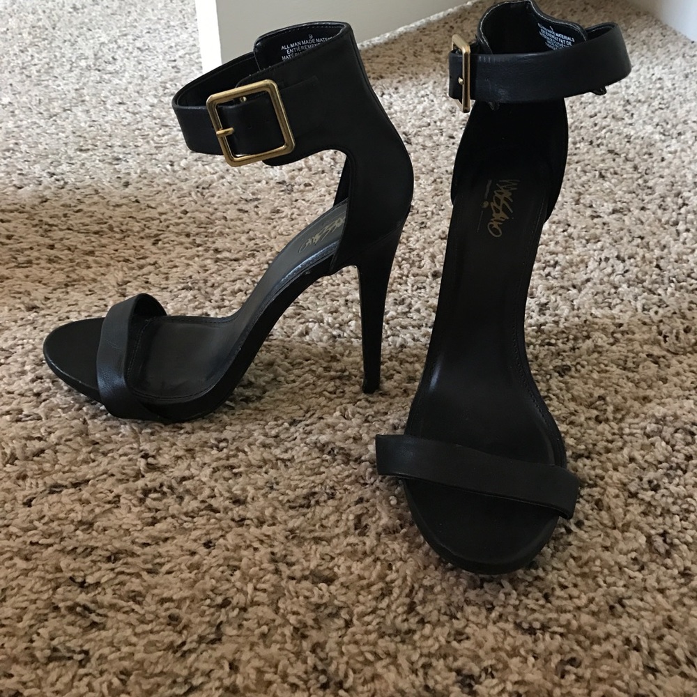 Mossimo heels size 9