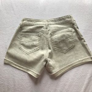 GAP Shorts - GAP shorts. GAP Shorts - GAP shorts.