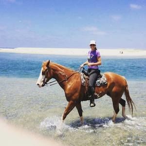 Meet your Posher, Hannah