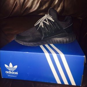 Adidas Tubular Radial Shoes