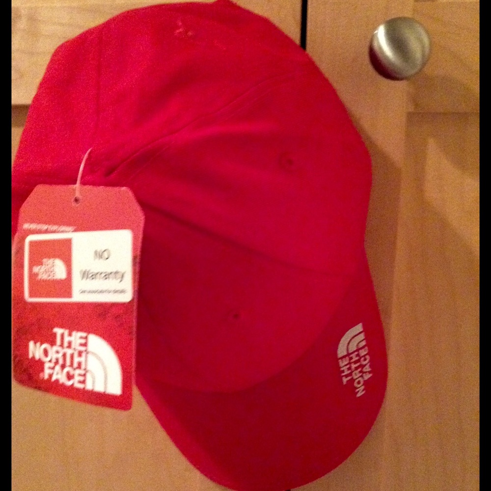 Final Cut! NWT The North Face Cap
