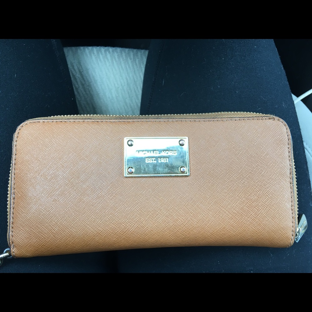 Michael Kors wallet