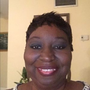 Meet your Posher, Beverly