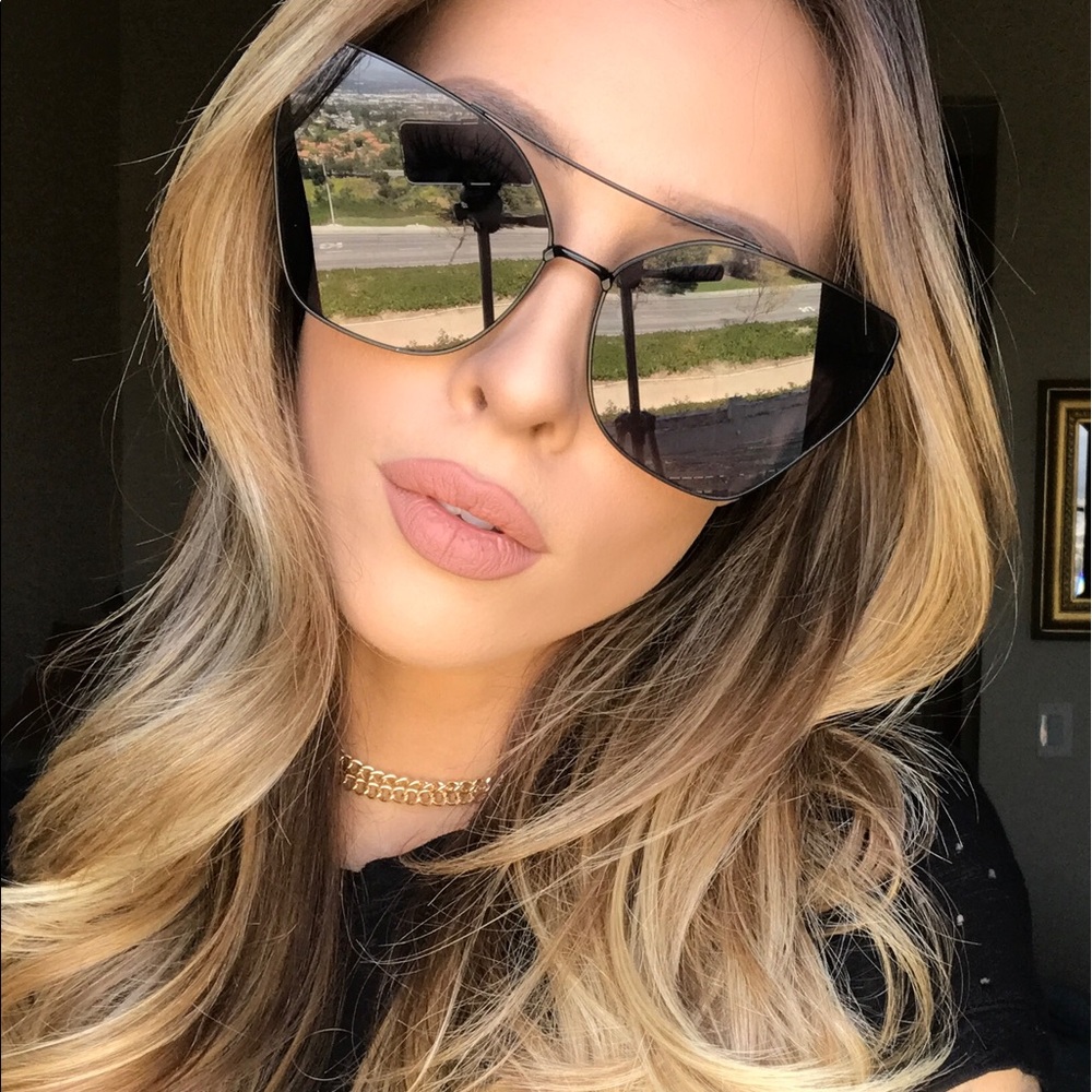 Large wire framed sunglasses