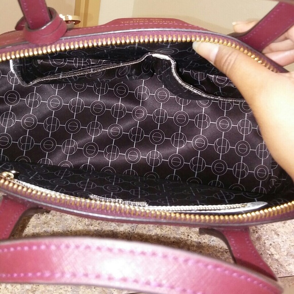 SOLD Henri bendel - Picture 3 of 4