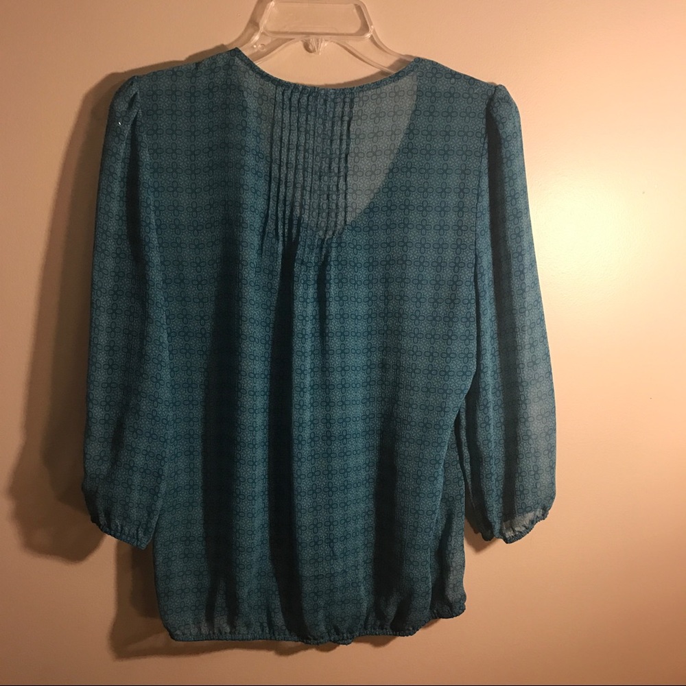 Blue pattern blouse - Picture 3 of 3