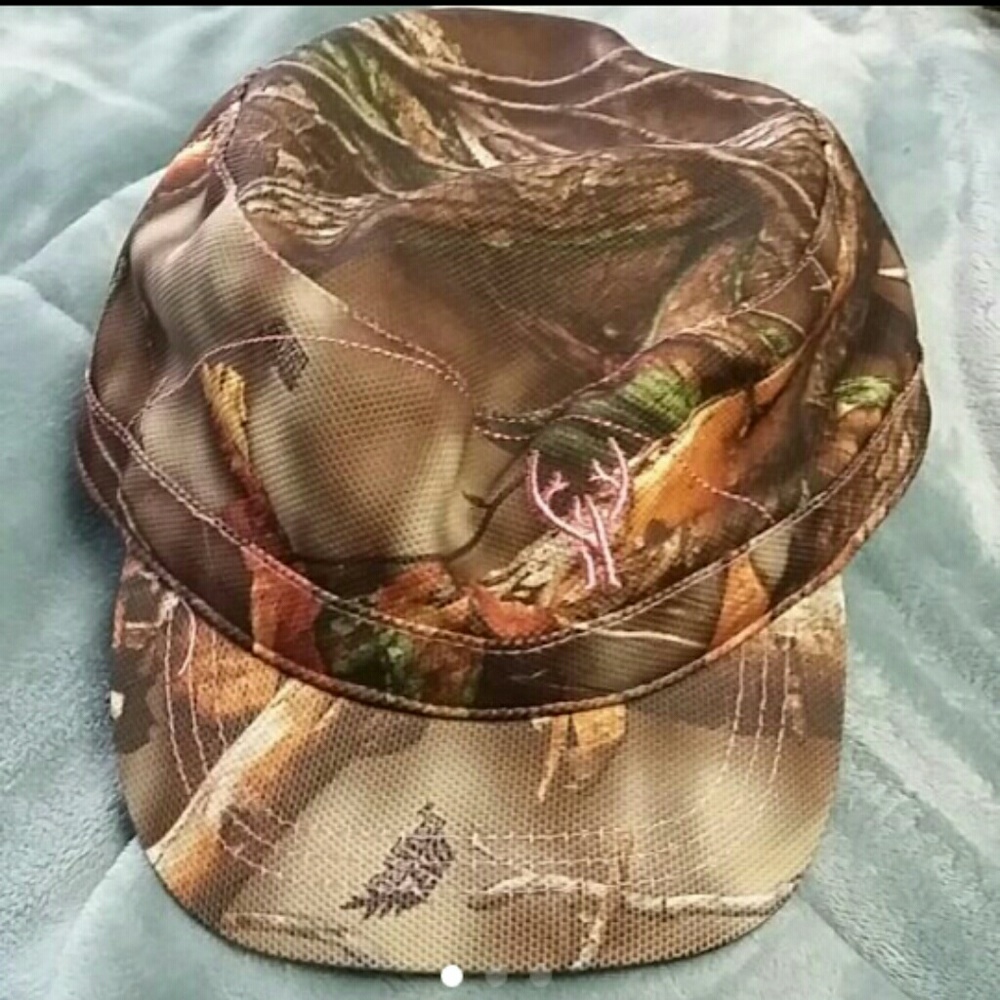 Huntworth Camo with Pink Hat