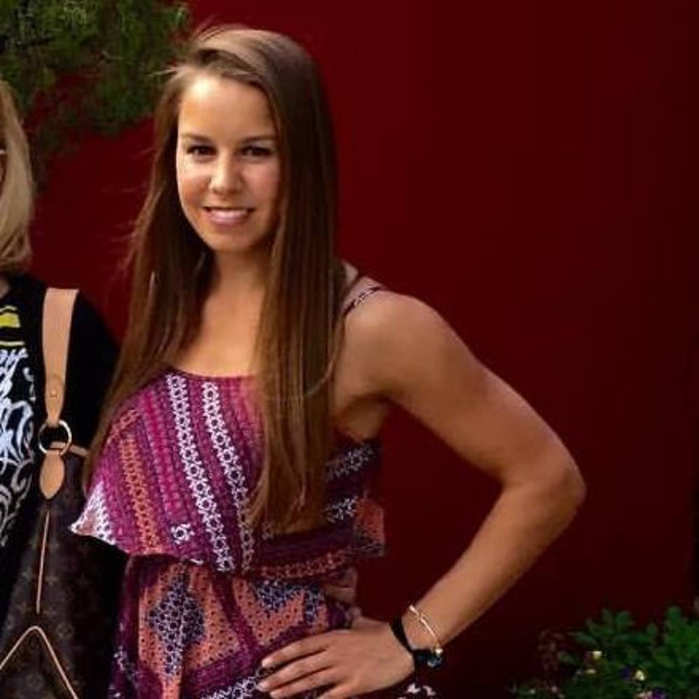 Meet your Posher, Alyssa