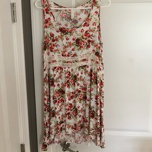 Gorgeous flower detailed dress from boutique in MO