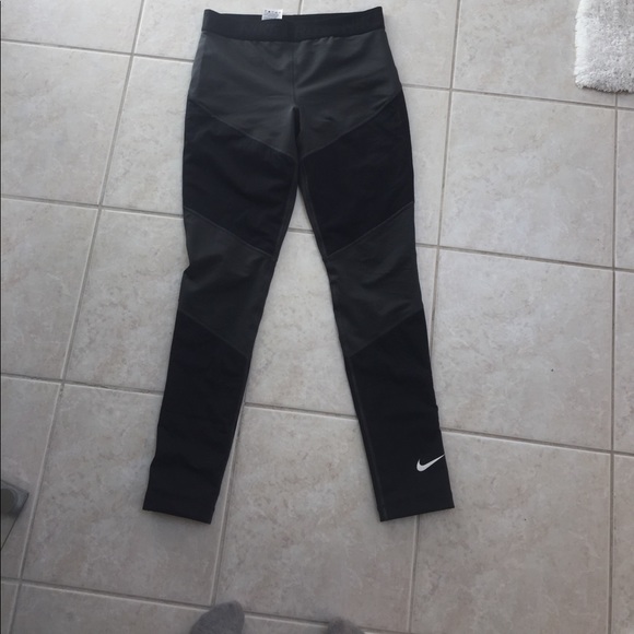 Nike Pants - Nike Grey and Black Color Block Leggings
