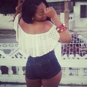 Meet your Posher, Crystal