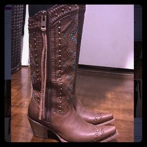 Corral boots