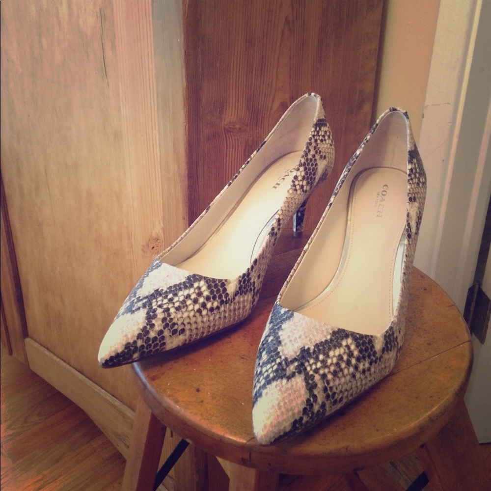 Coach Grand Classic Print Snake Heels -$10 5.7.17