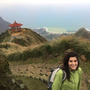 Meet your Posher, Monica