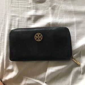100%authentic tory burch