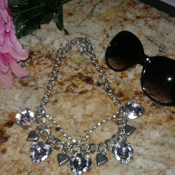 HEART RIHNESTONE NECKLACE - Picture 1 of 1