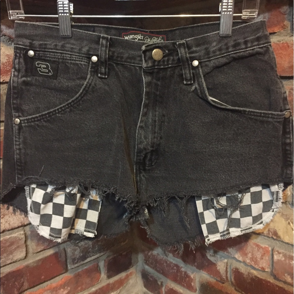 Vintage black wrangler shorts