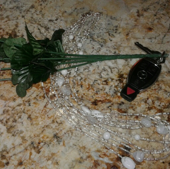 Vintage Beaded Neclace - Picture 1 of 1