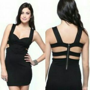 • DONATING • 🎆 F21 Sweetheart Bodycon