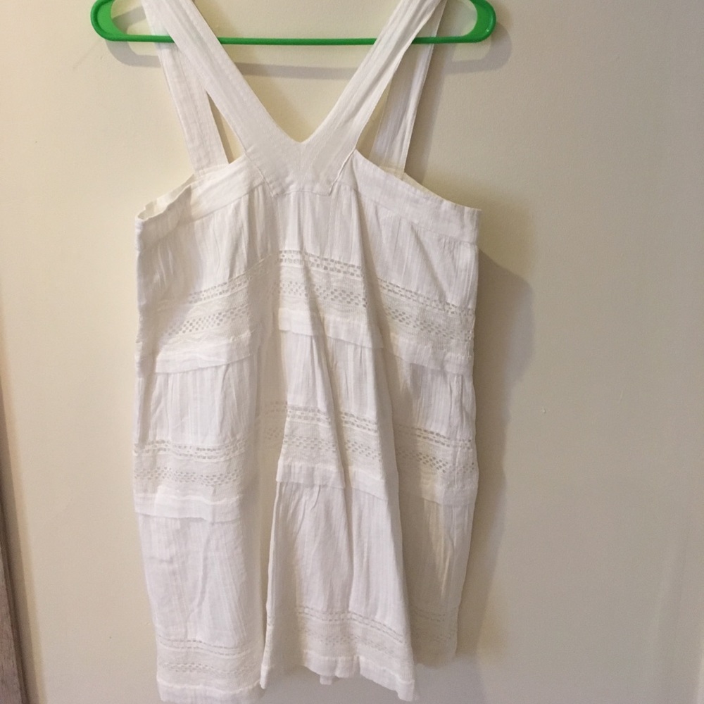 White D.ra dress
