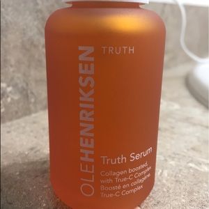 OLEHENRIKSEN truth serum