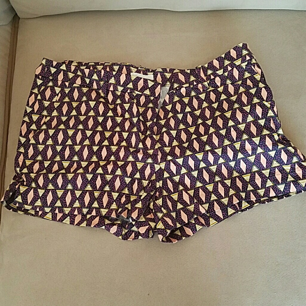 Print shorts