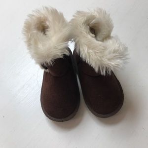 Furry baby boots