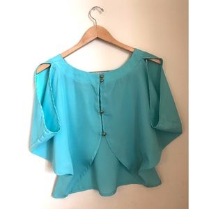 Akira blouse with cutout design sleeves S
