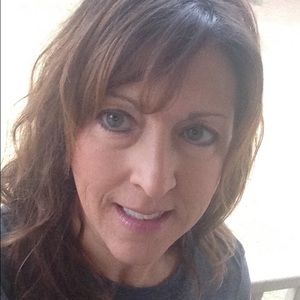 Meet your Posher, Michele