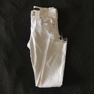 Frayed ankle cropped Express jeans