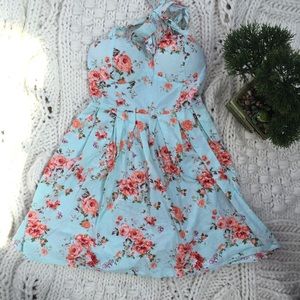 Floral flowy mini dress