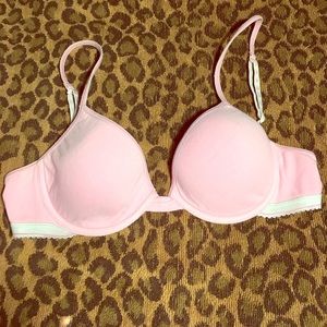 PINK VICTORIAS SECRET VTG CRISS CROSS BRA SPORT