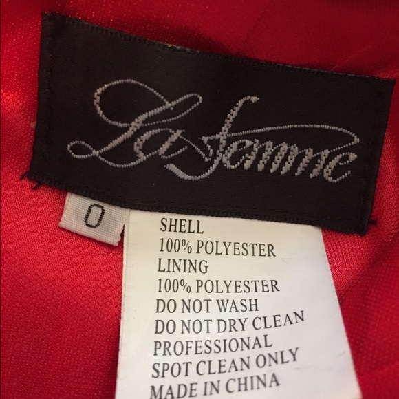 Red Hot sequin mini! Worn once! - Picture 4 of 4