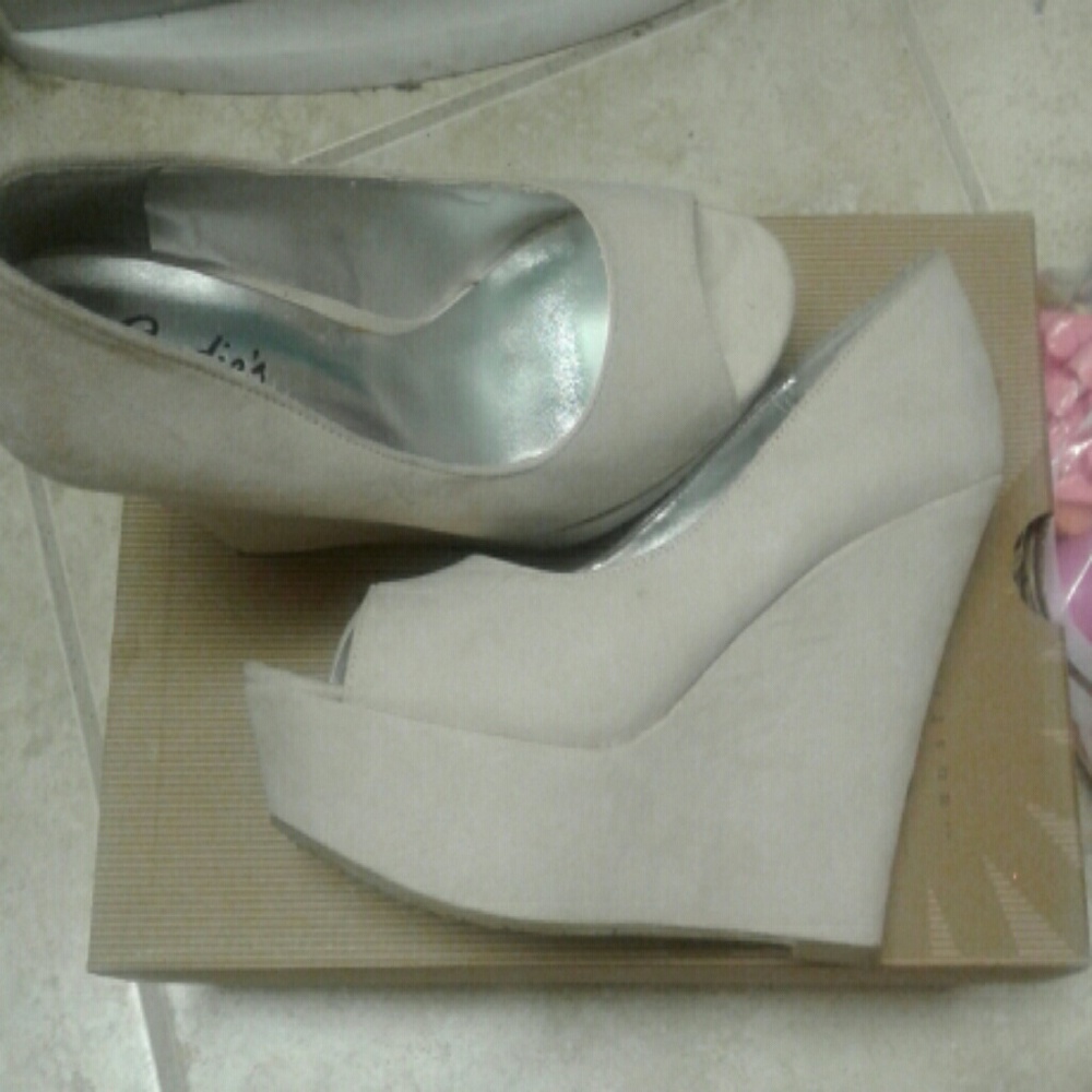Blush pink wedge heels!