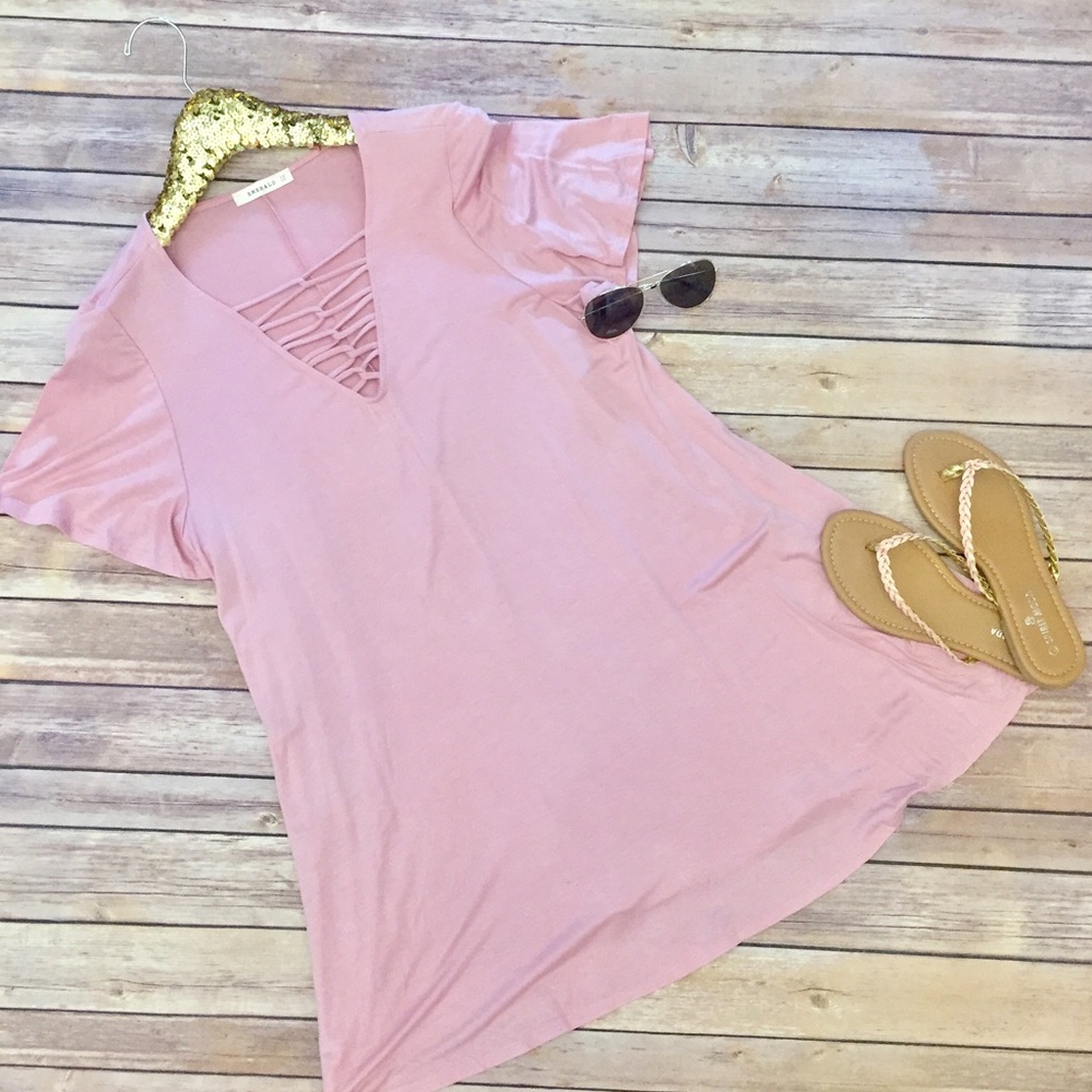 Last 1!!! 2X-3X Criss Cross Neckline Top - Blush - Picture 2 of 6